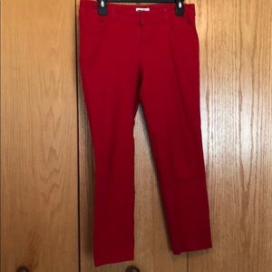 Size 8 Old Navy ankle length dress pant.